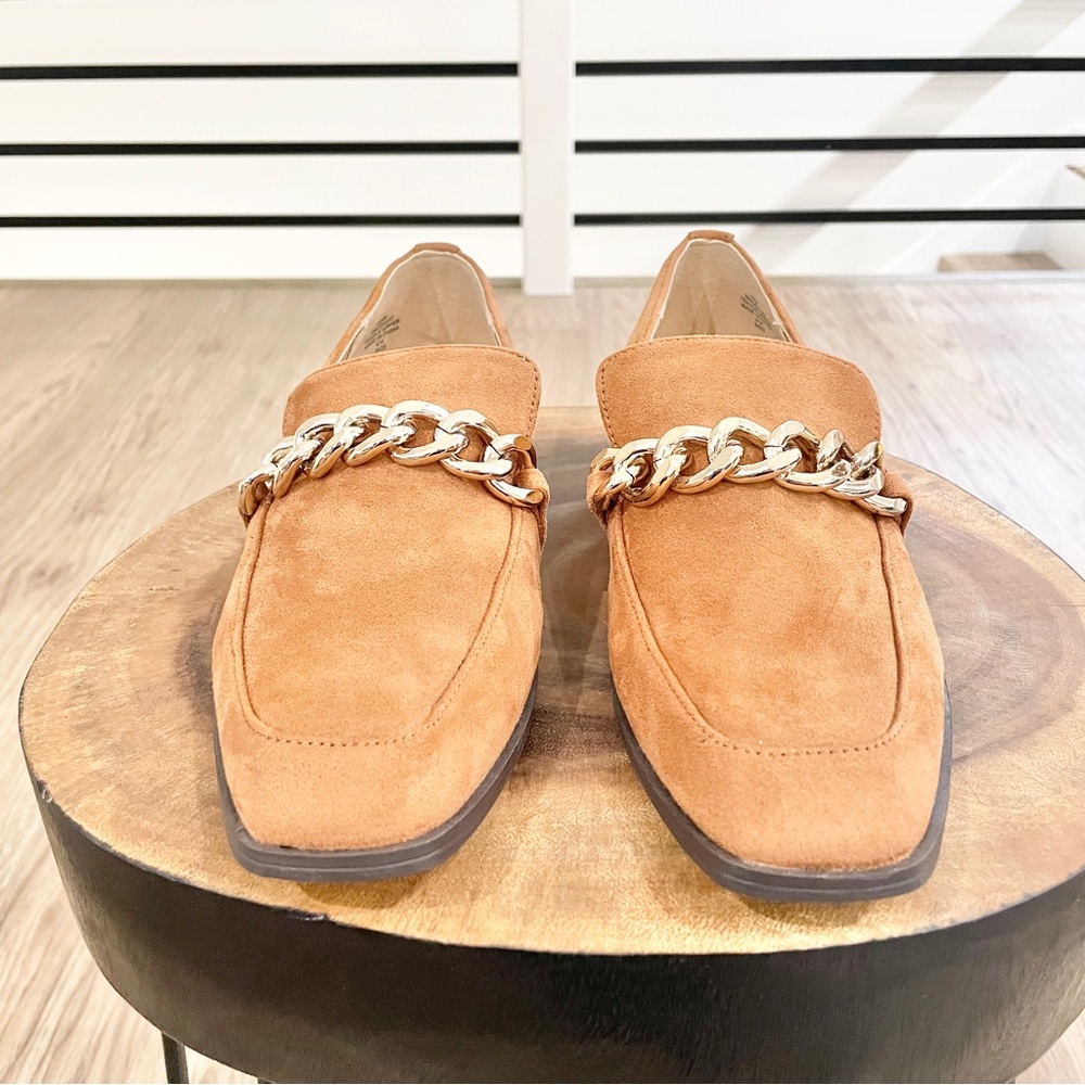 Nine West tan brown with gold chain, flat faux suede, vegan loafers - Picture 6 of 9